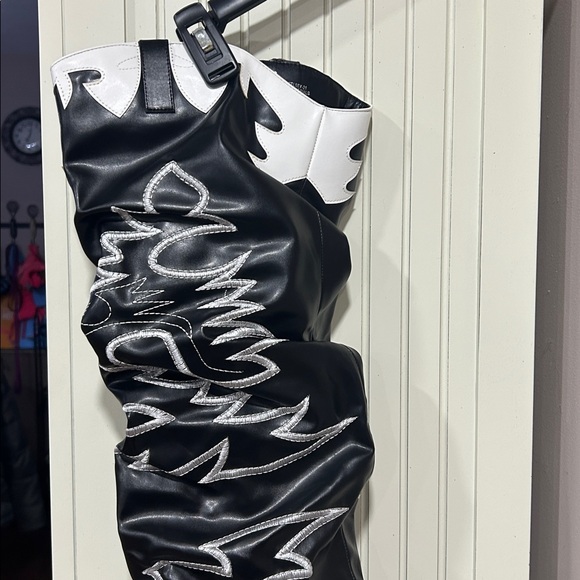 Cape Robbin Kelsey-21 western thigh-high cowboy boots. New in box size 8 - Picture 5 of 7